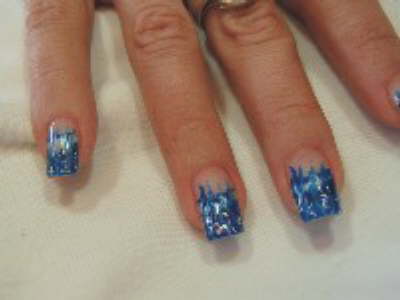 Nail- flame blau